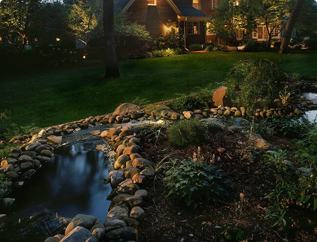personalized landscape lighting in Chicago